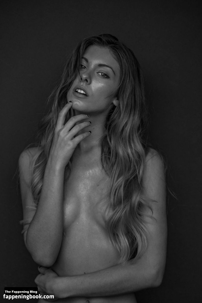 Carmella Rose Nude