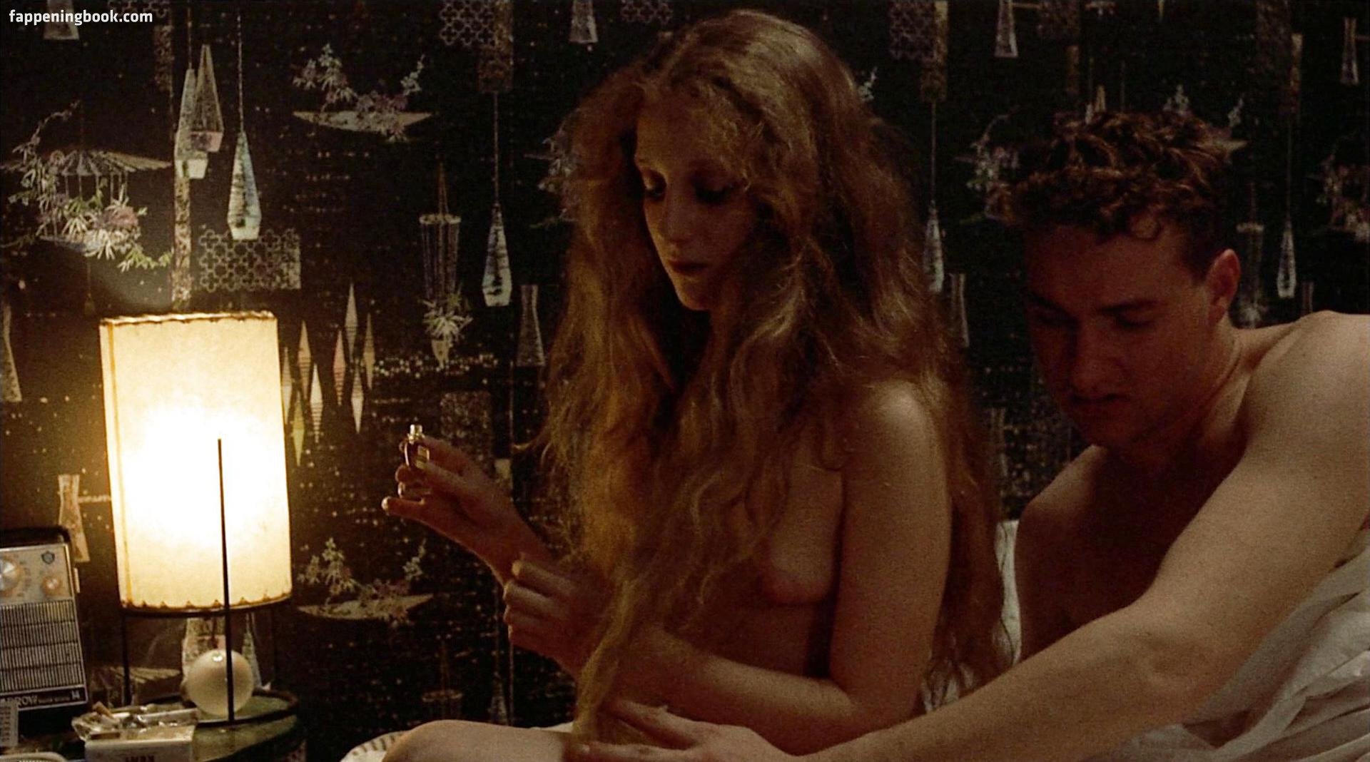 Carol Kane Nude, The Fappening - Photo #101413 - FappeningBook.