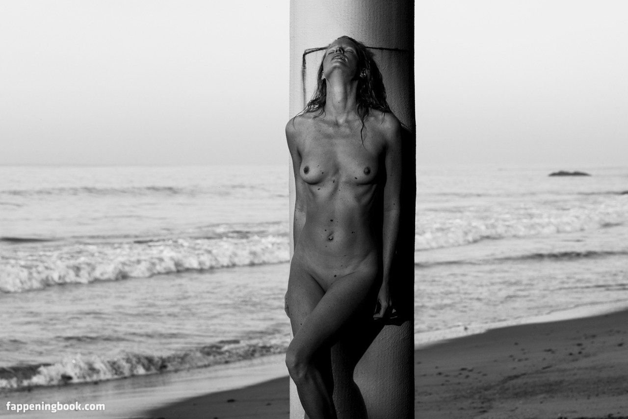 Caroline Winberg Nude, The Fappening - Photo #607873 - FappeningBook