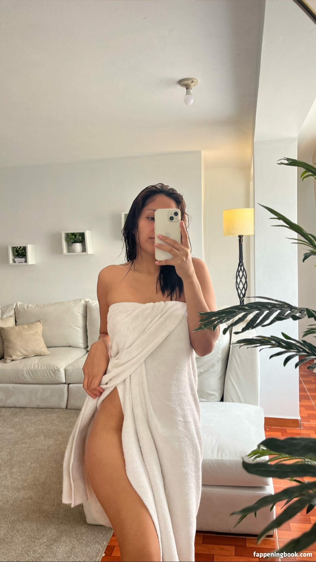 Catalina Mel Nude OnlyFans Leaks