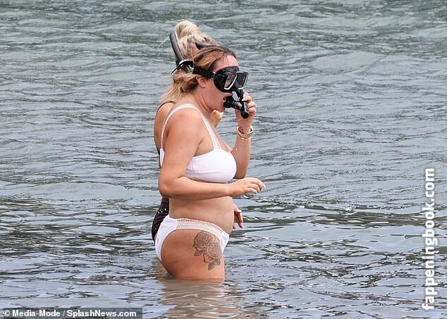 Charlotte Crosby erome Latest Exclusive Leaked Photos