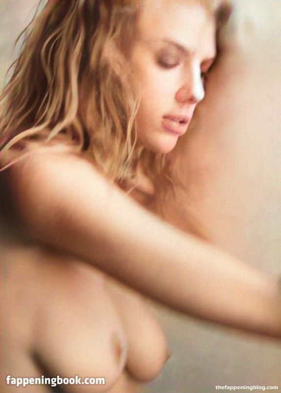 Charlotte McKinney Nude