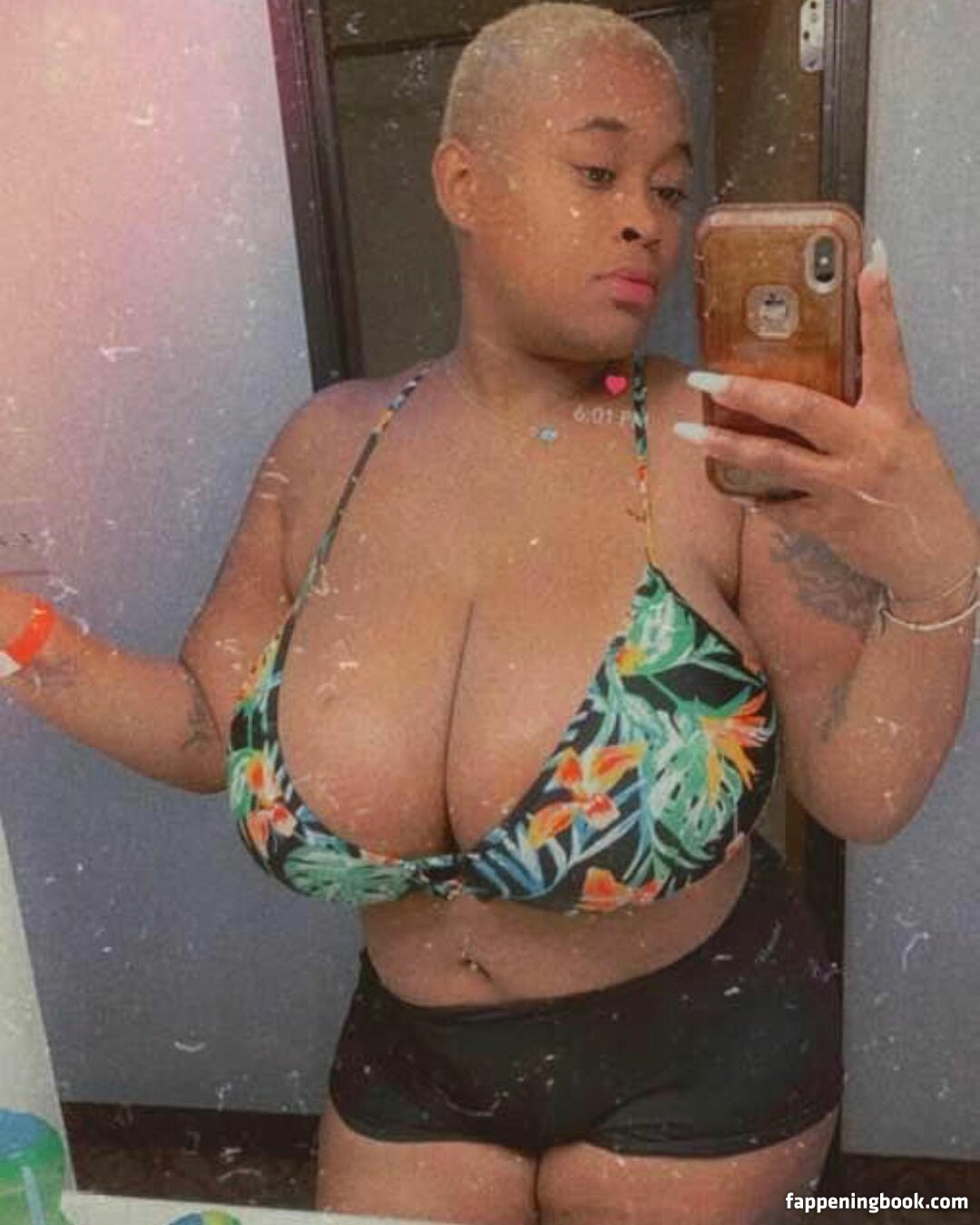 ChellMzDonald Nude OnlyFans Leaks