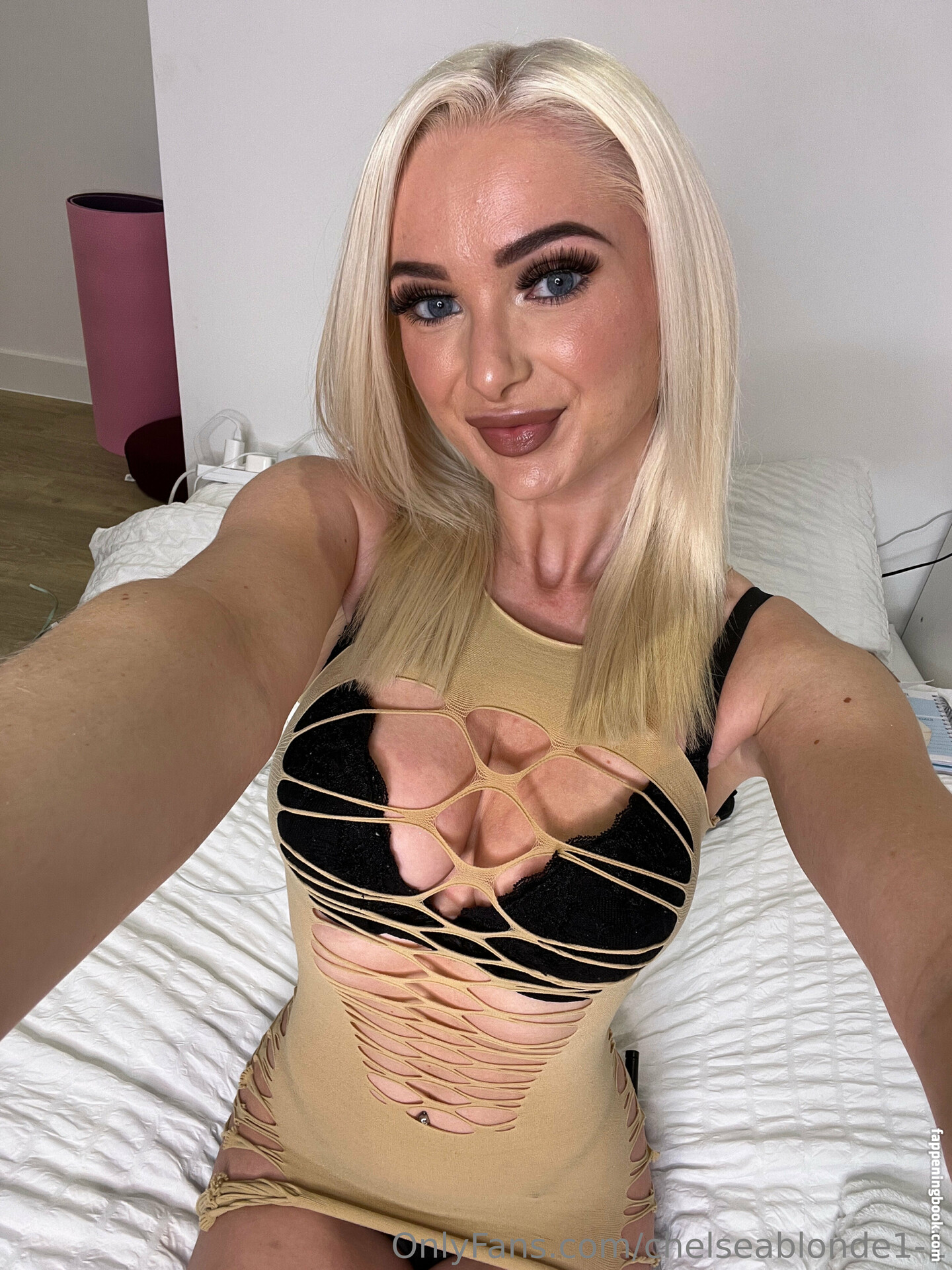 chelseablonde1-1 Nude OnlyFans Leaks