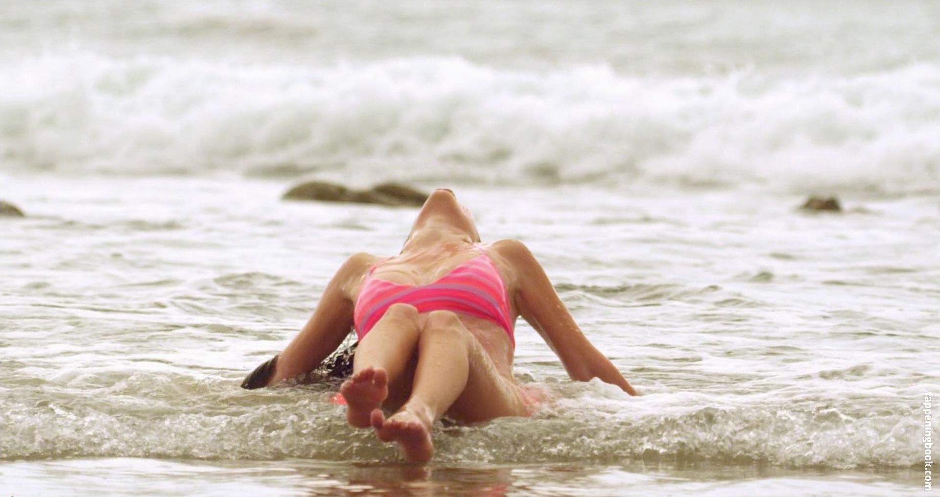 Chloe Bridges Nude