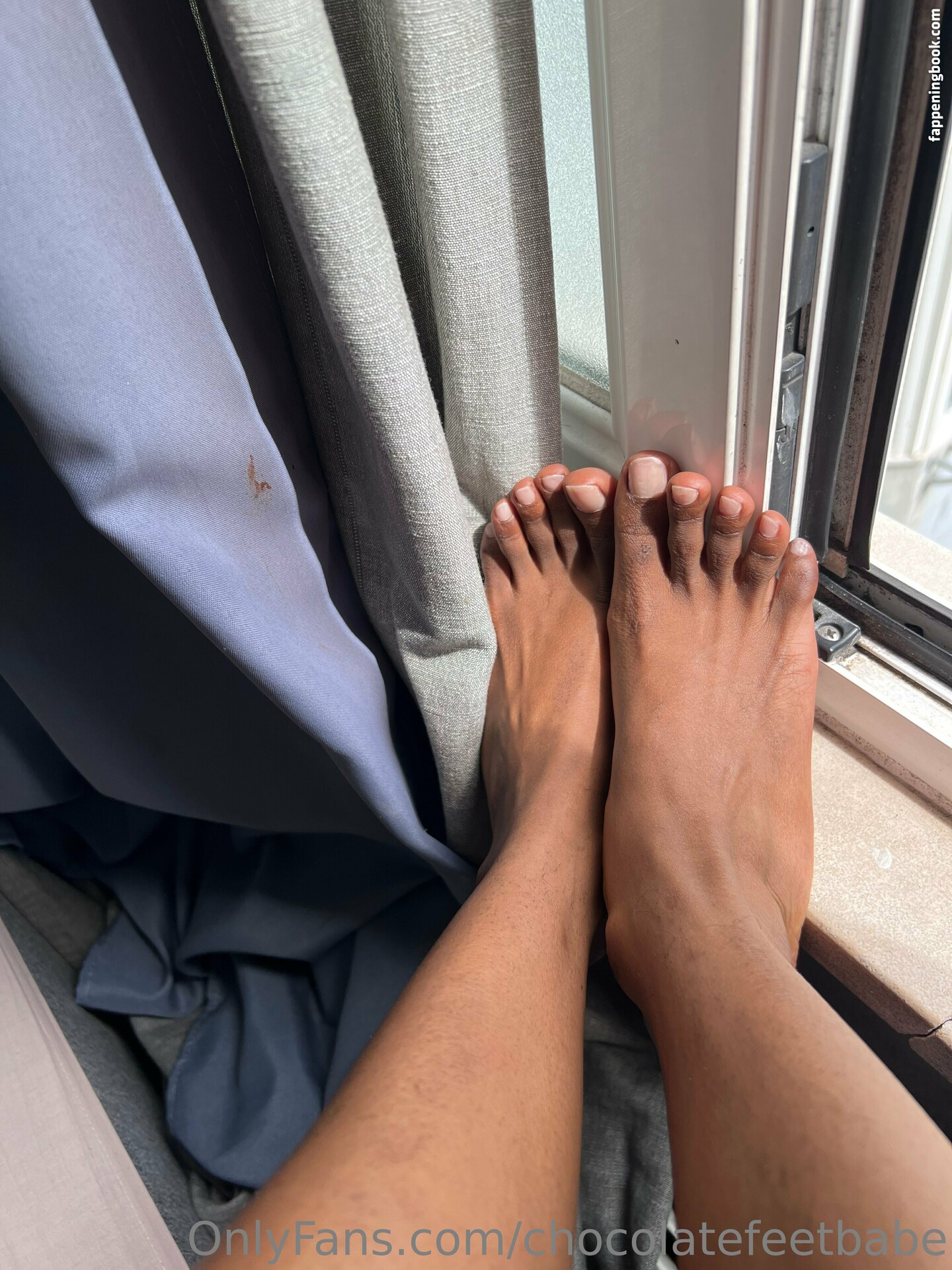 chocolatefeetbabe Nude OnlyFans Leaks