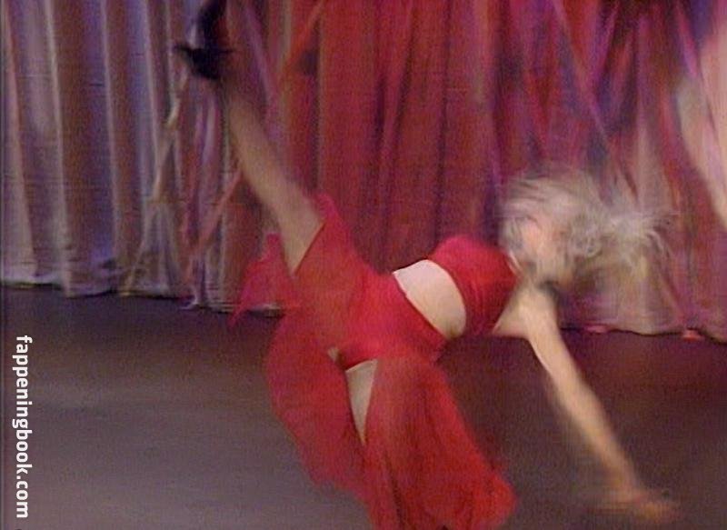 Christina Applegate Nude