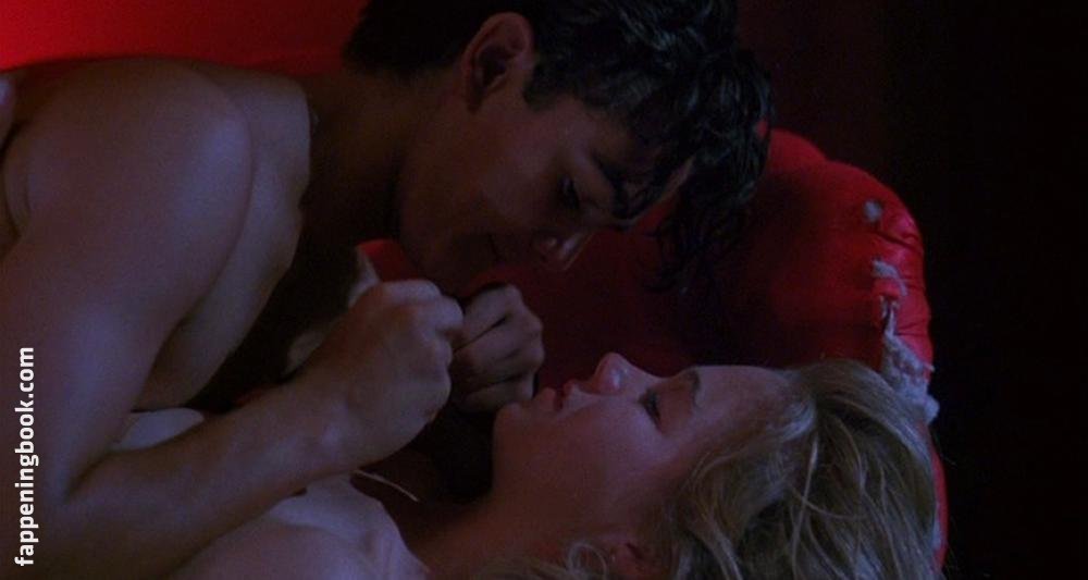 Christina Applegate Nude
