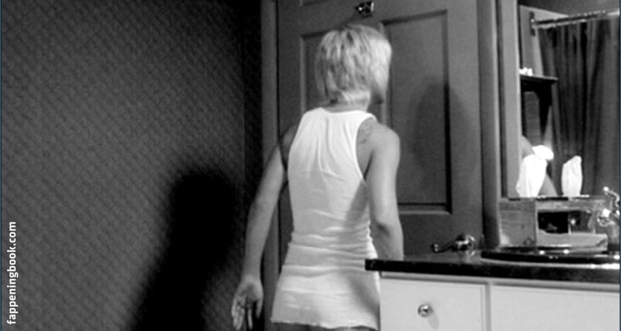 Кристина соблазняет в своей комнате | порно и секс фото с молоденькими 