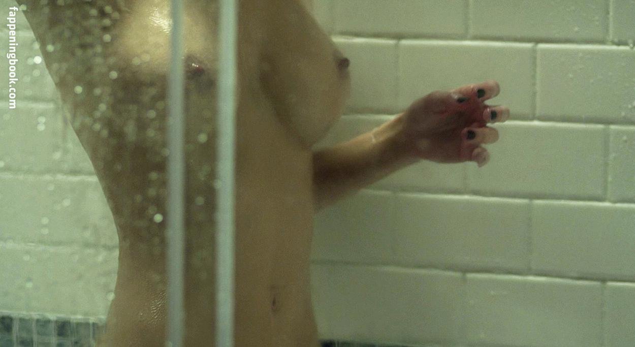 Christy Carlson Romano Nude