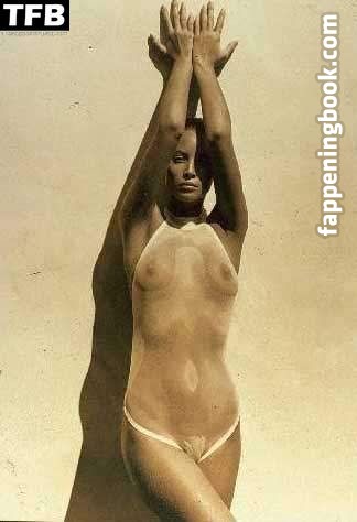 Christy Turlington Nude