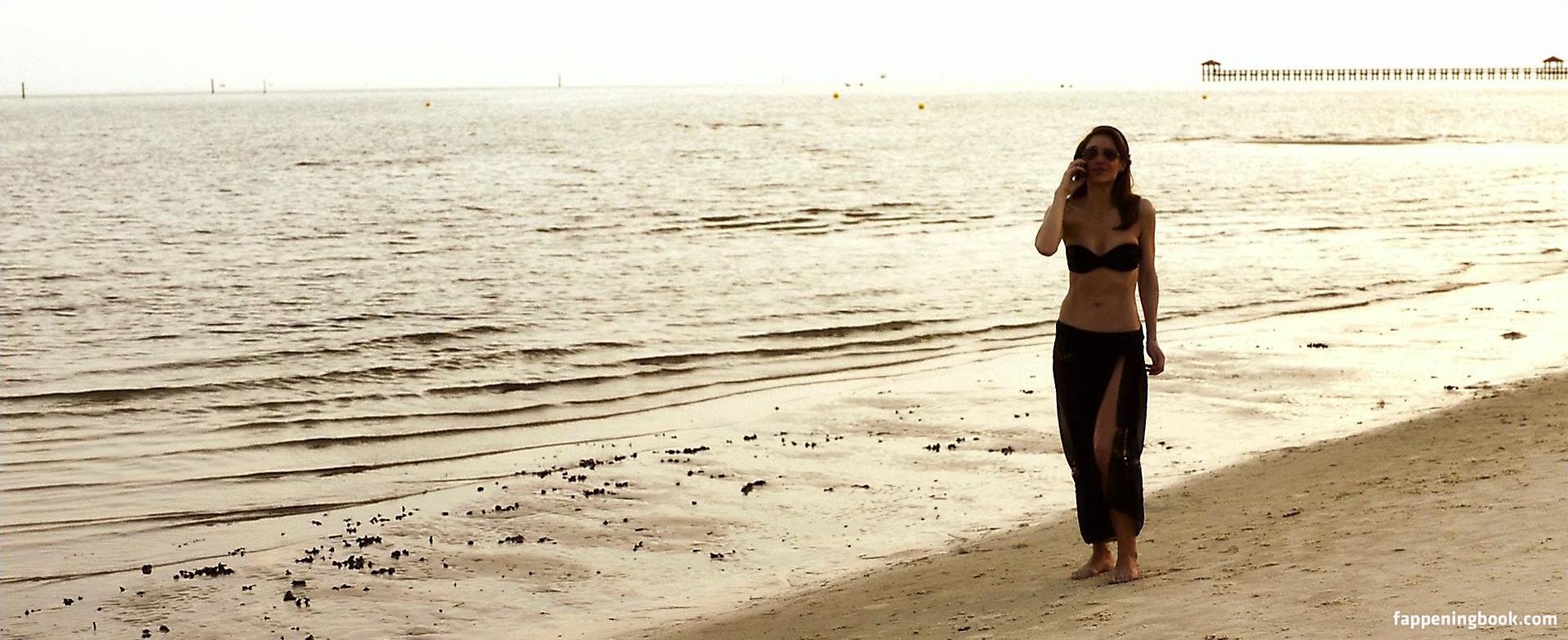 Claire Forlani Nude