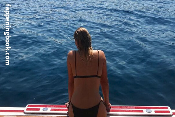 Claire Holt erome Latest Exclusive Leaked Photos