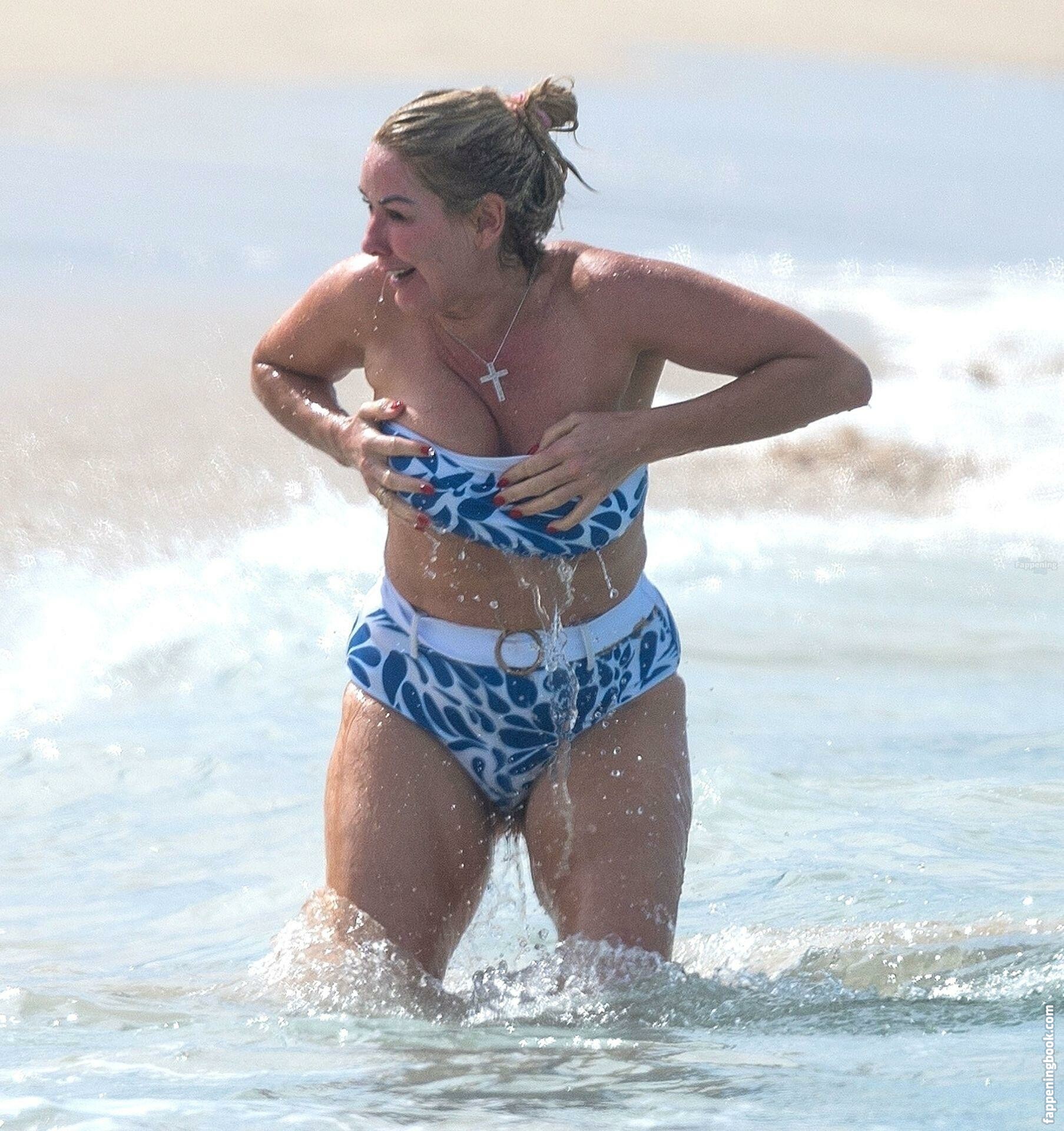 Claire Sweeney Fapello Latest Exclusive Leaked Photos