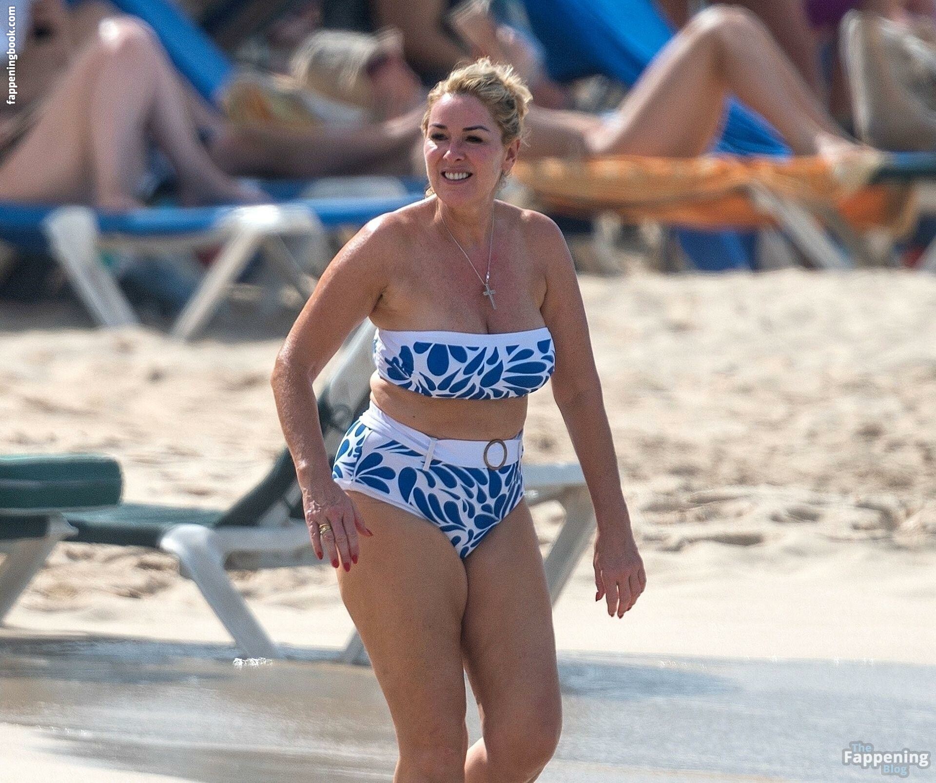 Claire Sweeney Fapello Latest Exclusive Leaked Photos