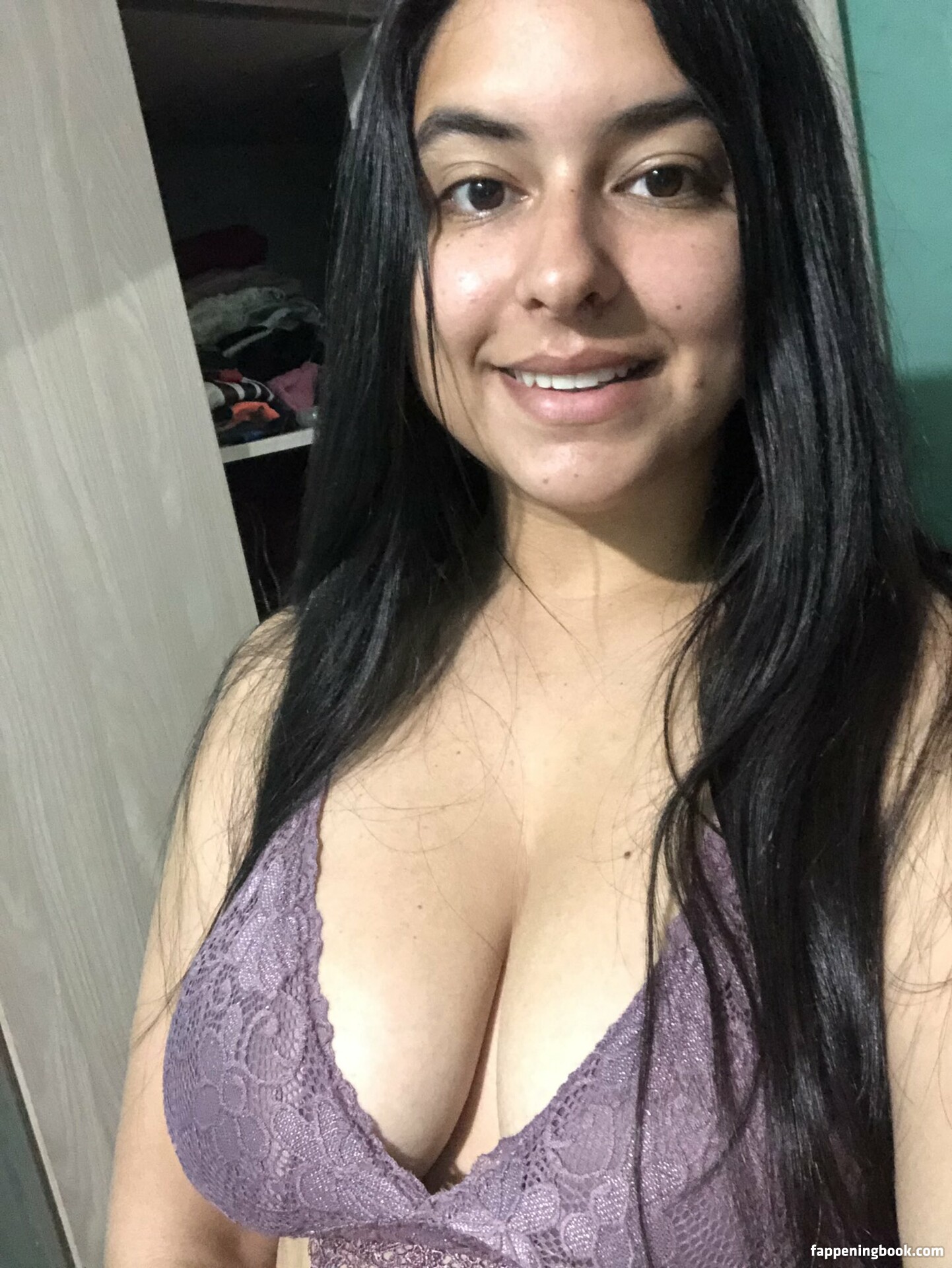 Clara Gonz Nude OnlyFans Leaks