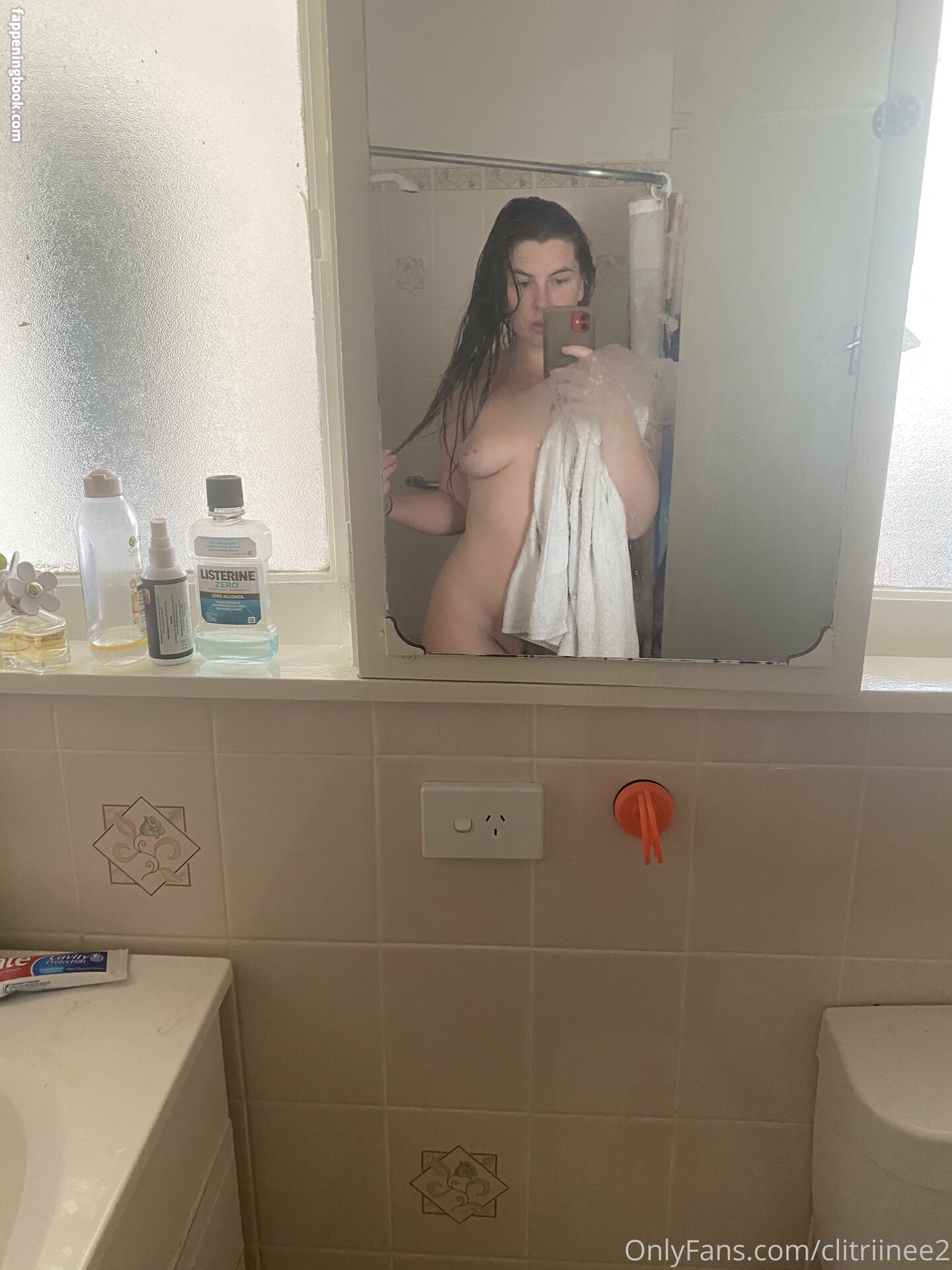 clitriinee2 Nude OnlyFans Leaks