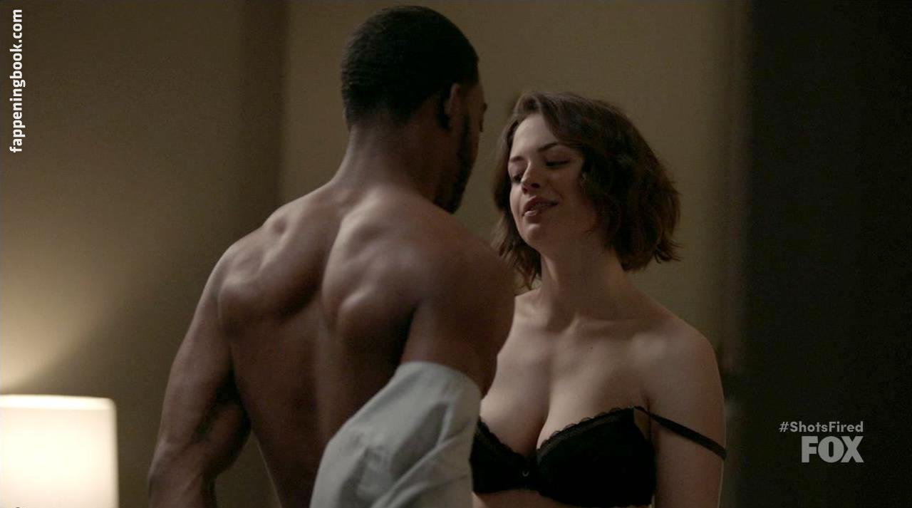 Conor Leslie Nude