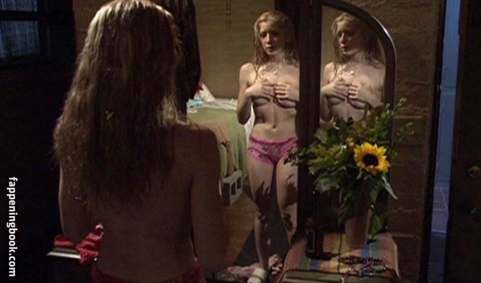 Courtney peldon naked 💖 Courtney Peldon nude pics, seite - 1