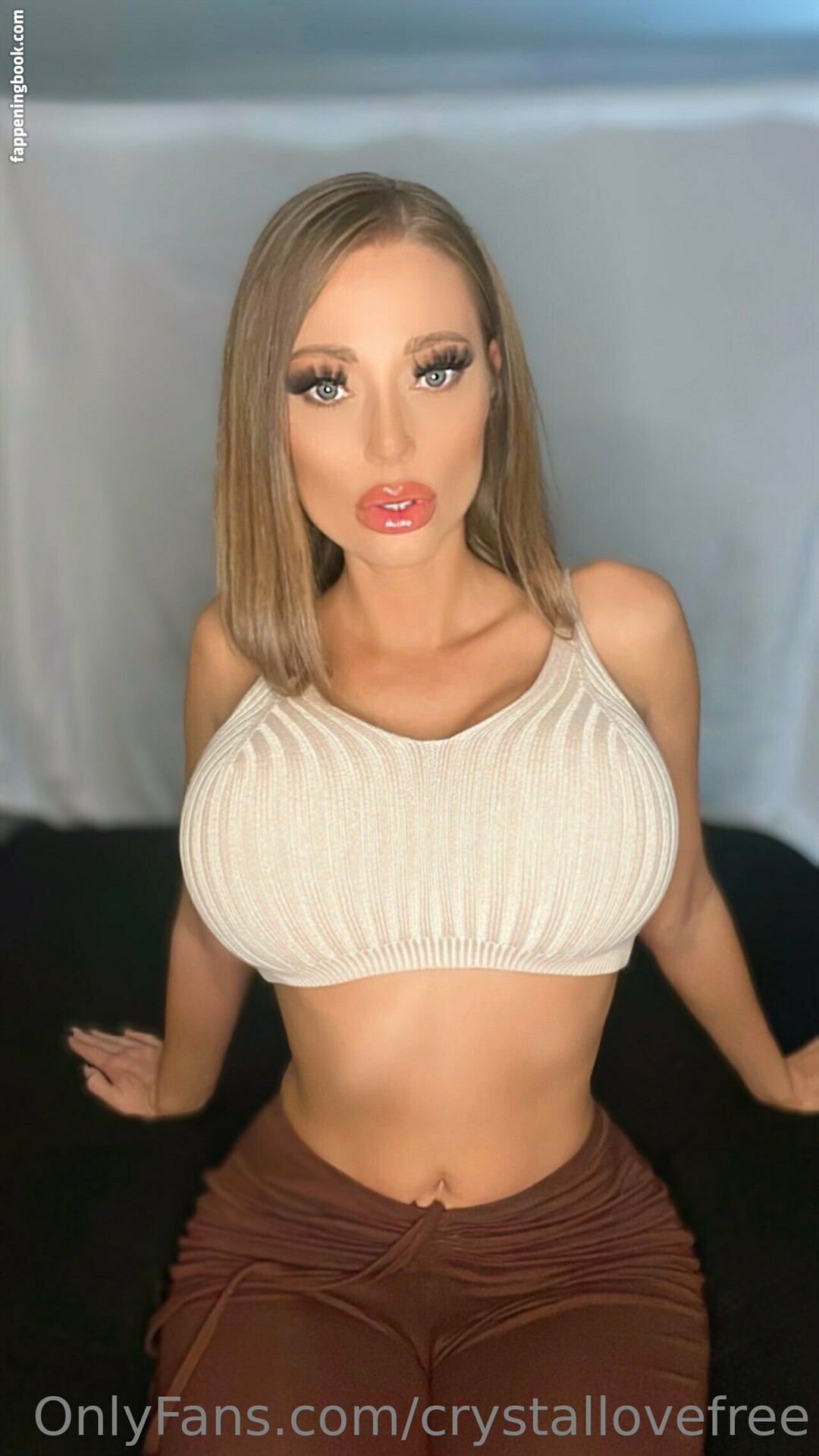 crystallovefree Nude OnlyFans Leaks