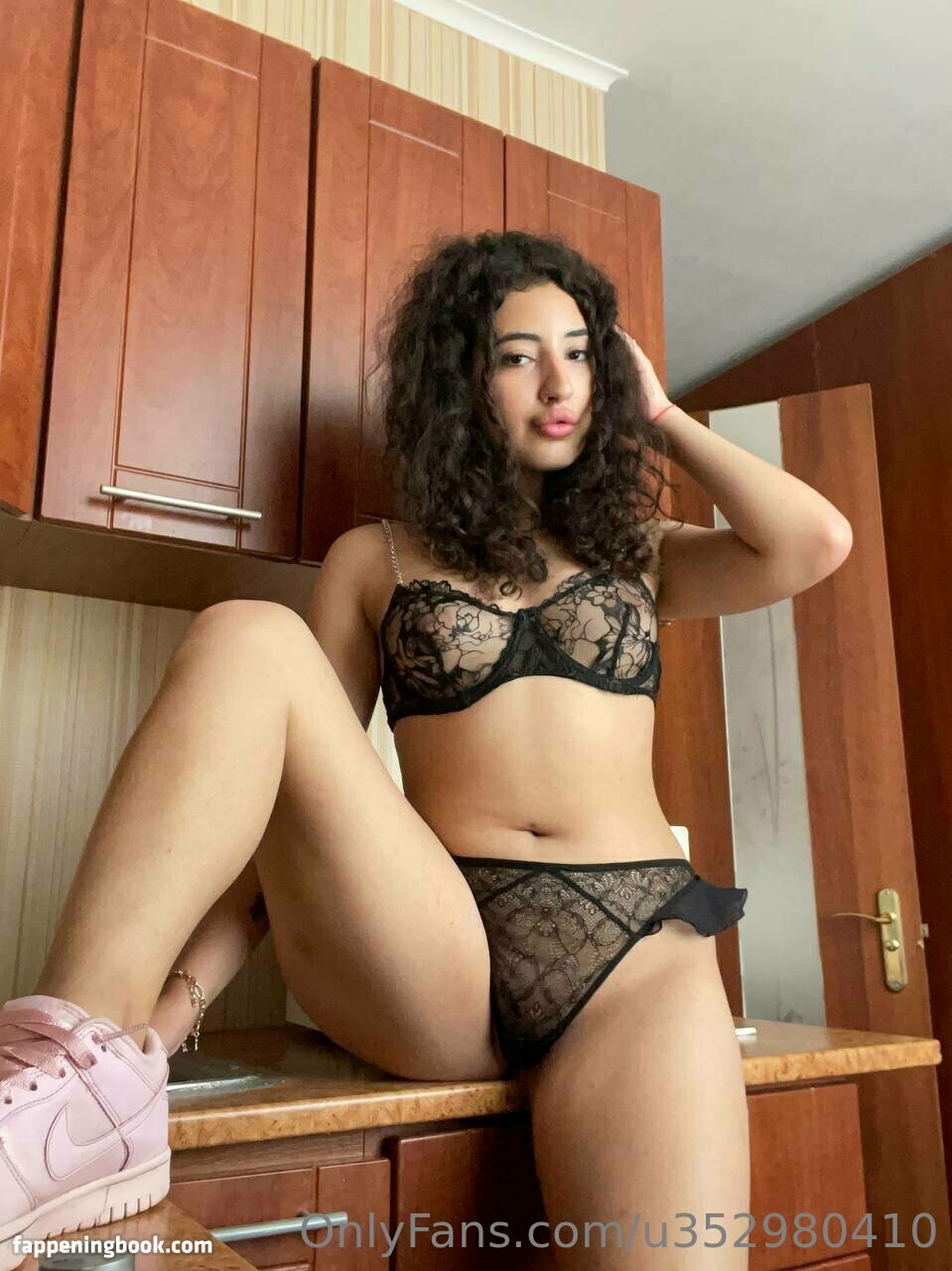 curlymonica Nude OnlyFans Leaks