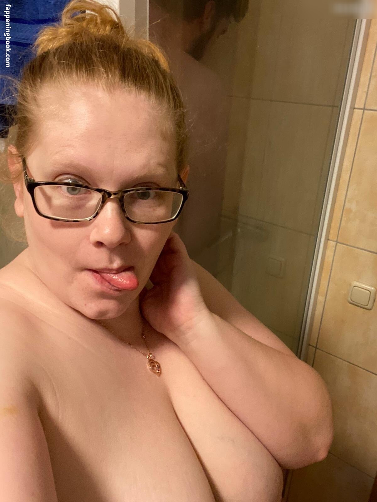 CurvyLeo93 erome Latest Exclusive Leaked Photos