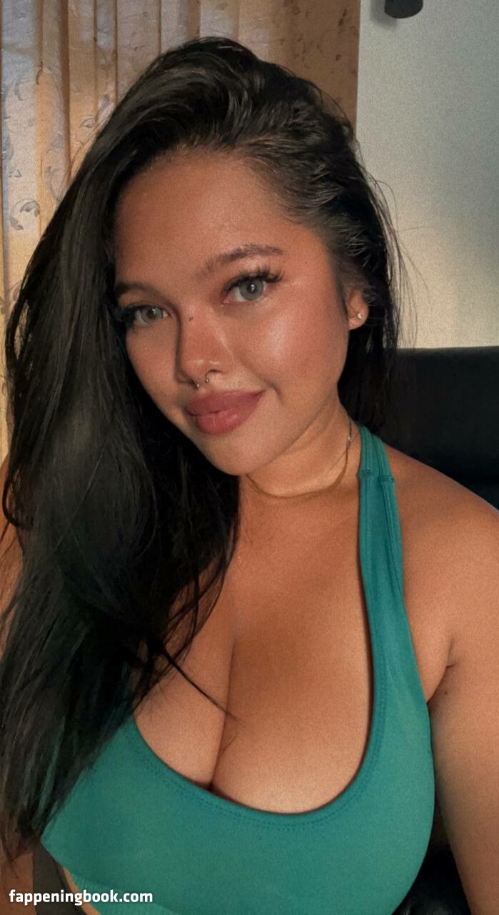 curvymoanaaa Nude OnlyFans Leaks