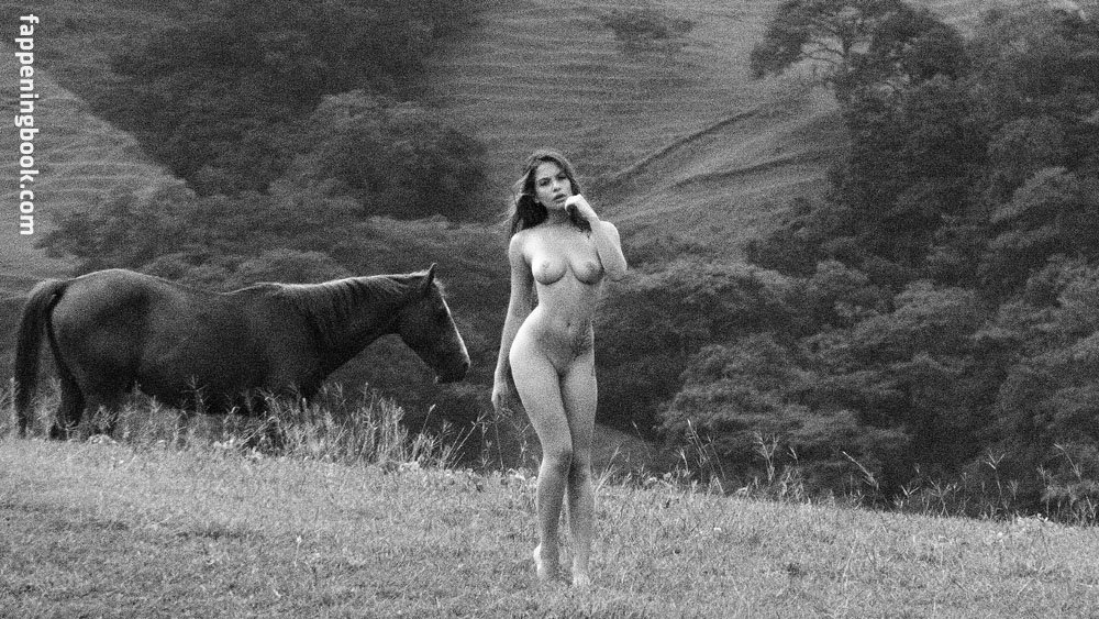 Daniela Bedoya Nude
