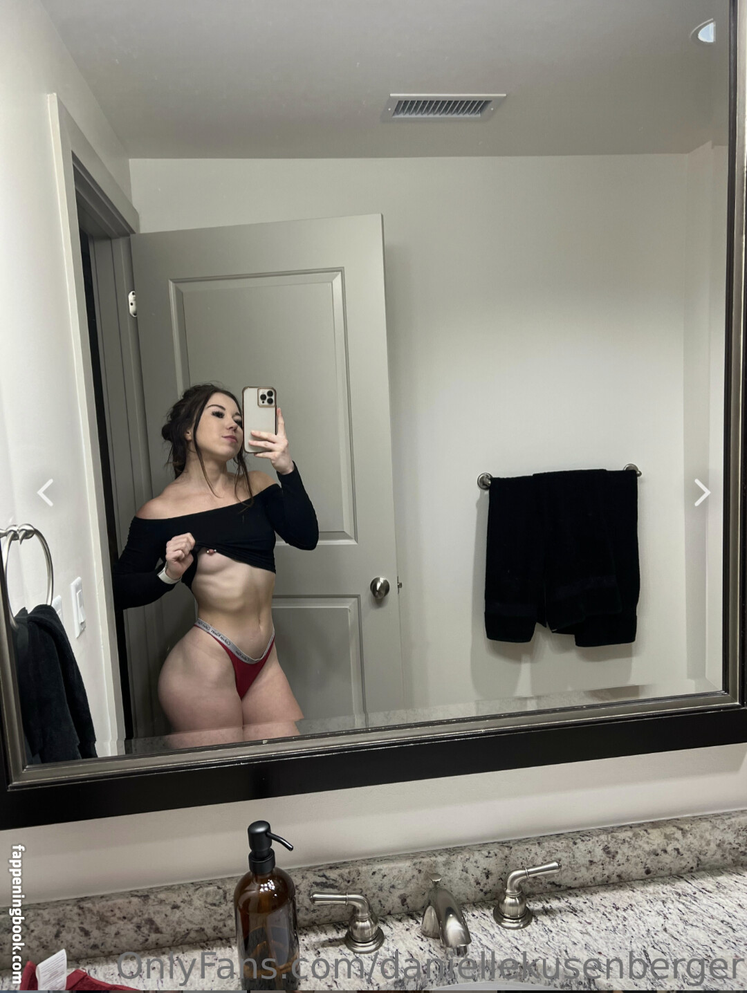 Danielle Kusenberger Nude OnlyFans Leaks