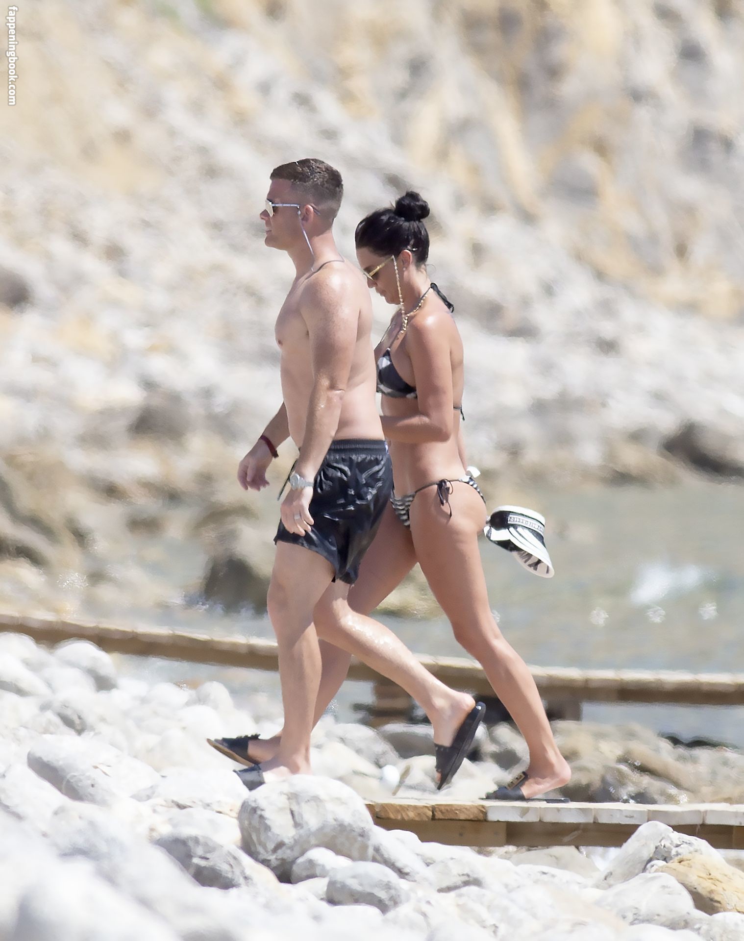 Danielle Lloyd Nude