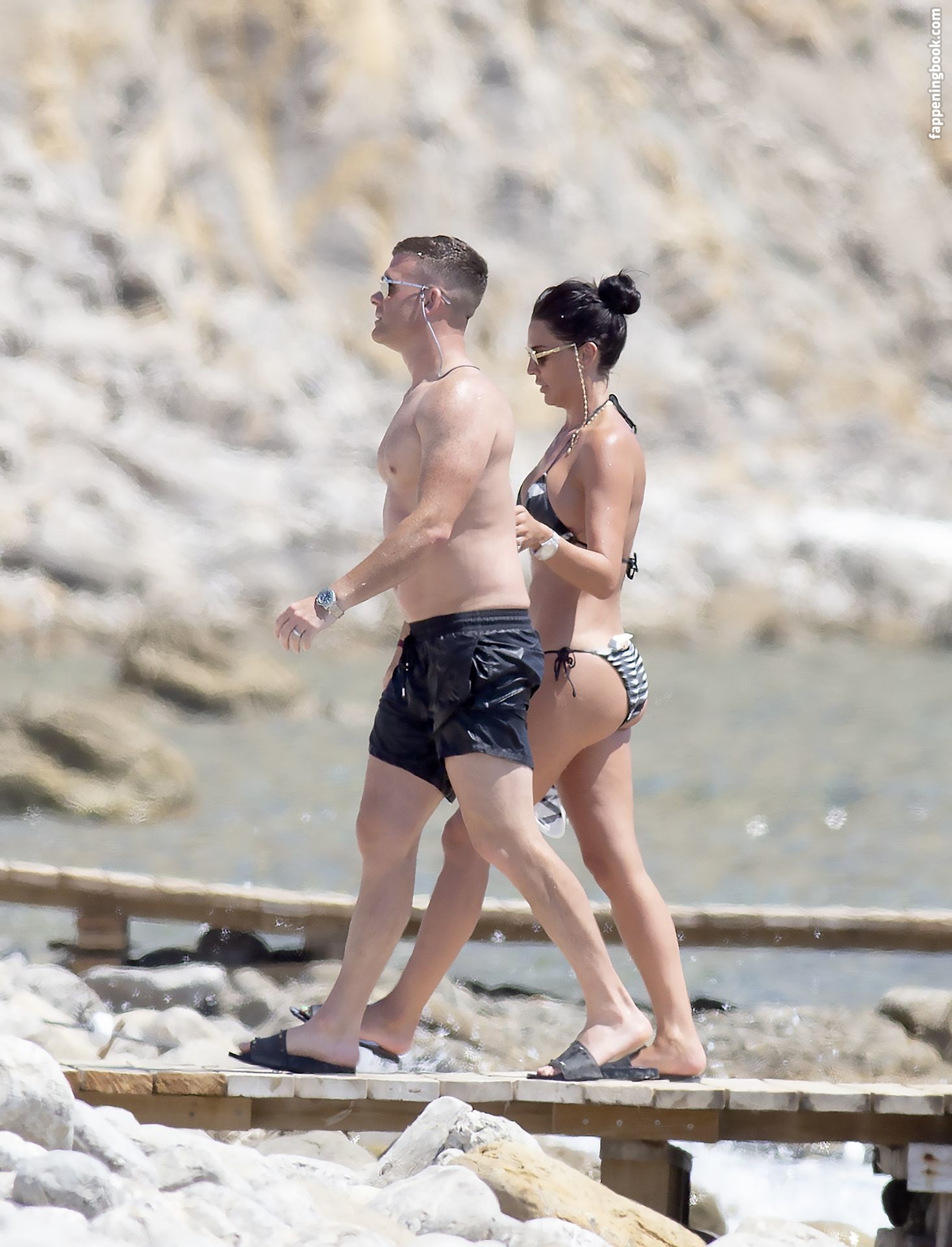 Danielle Lloyd Nude
