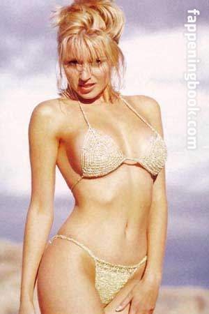 Dannii Minogue Nude