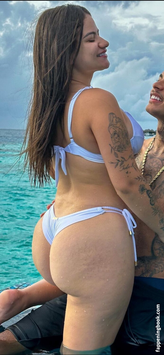 Débora Paixão Nude