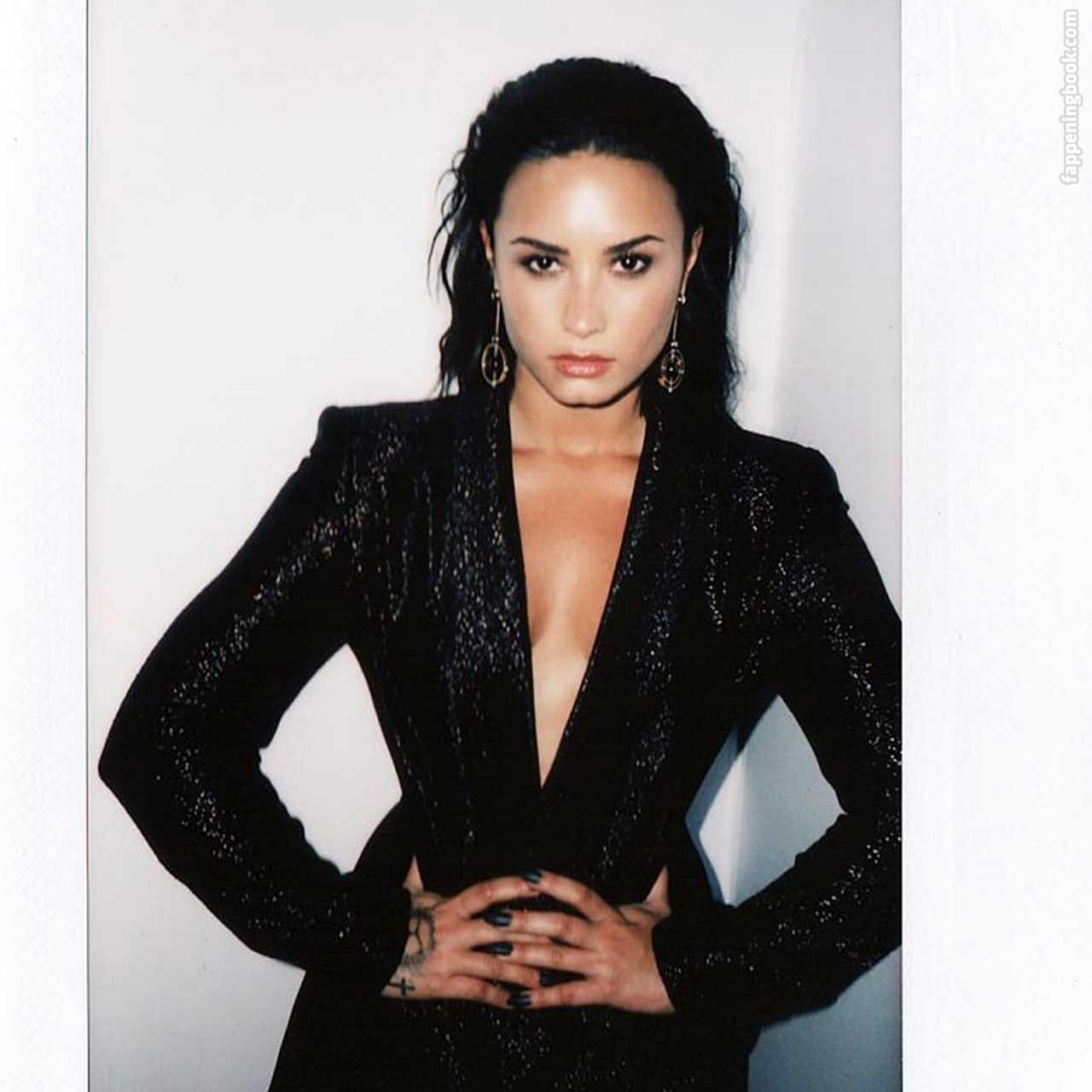 Demi Lovato Nude The Fappening Photo FappeningBook