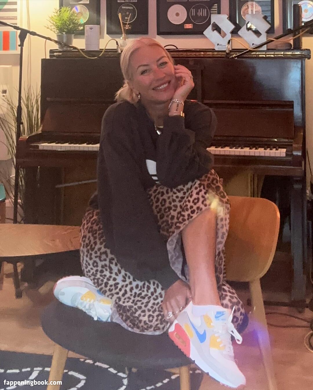 Denise Van Outen erome Latest Exclusive Leaked Photos