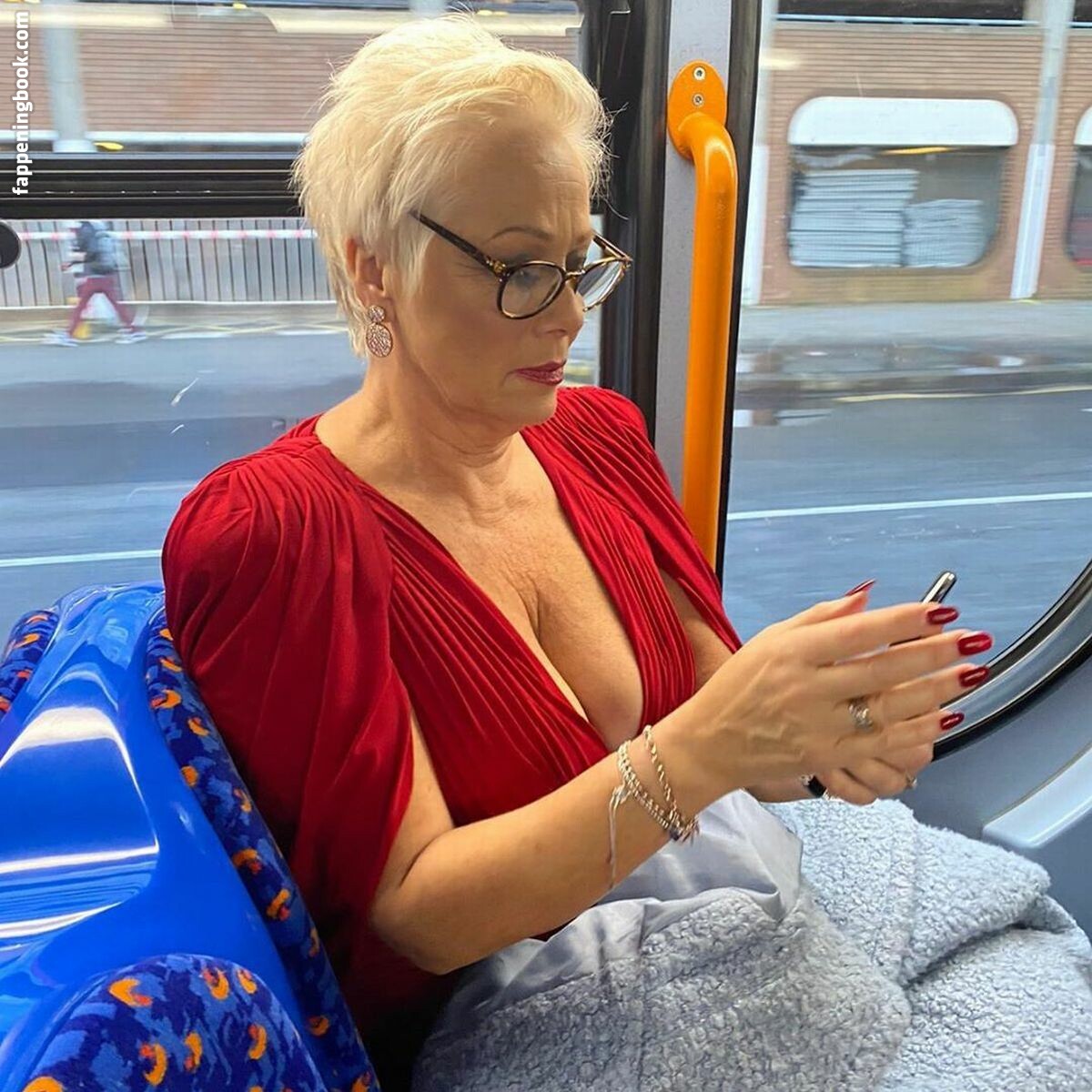 Denise Welch Nude