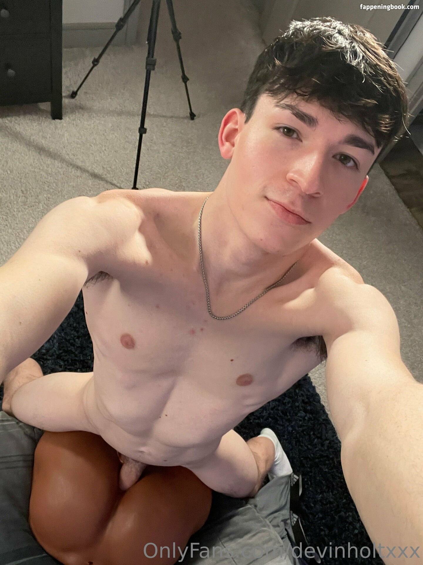 devinholtxxx Nude OnlyFans Leaks