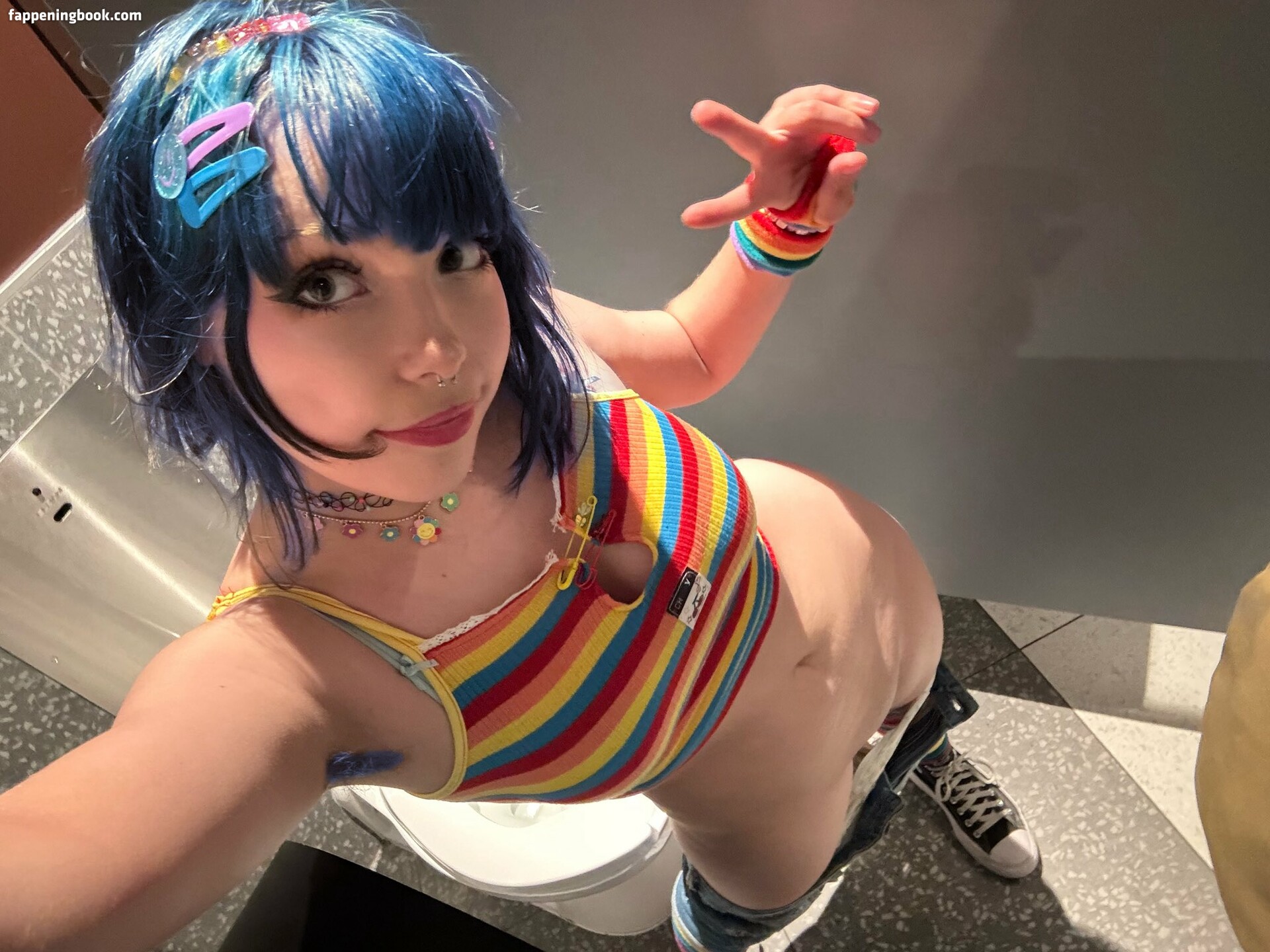 Ditzymaru Nude