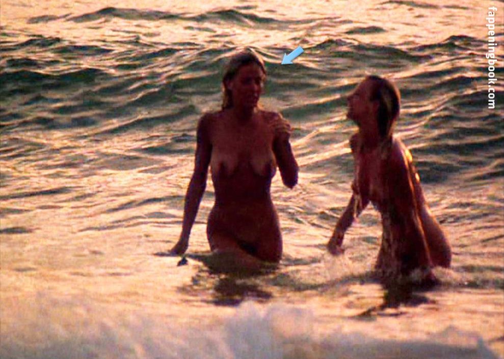 Topless dona speir Topless bikini,