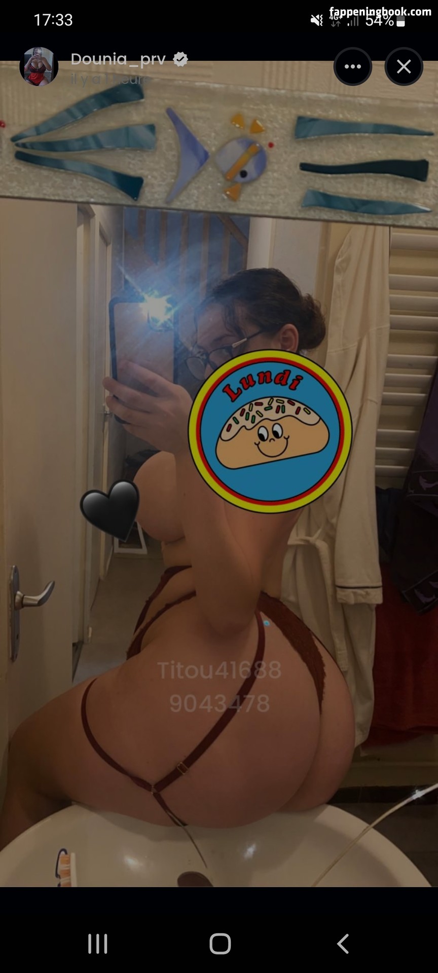 Dounia37 Nude