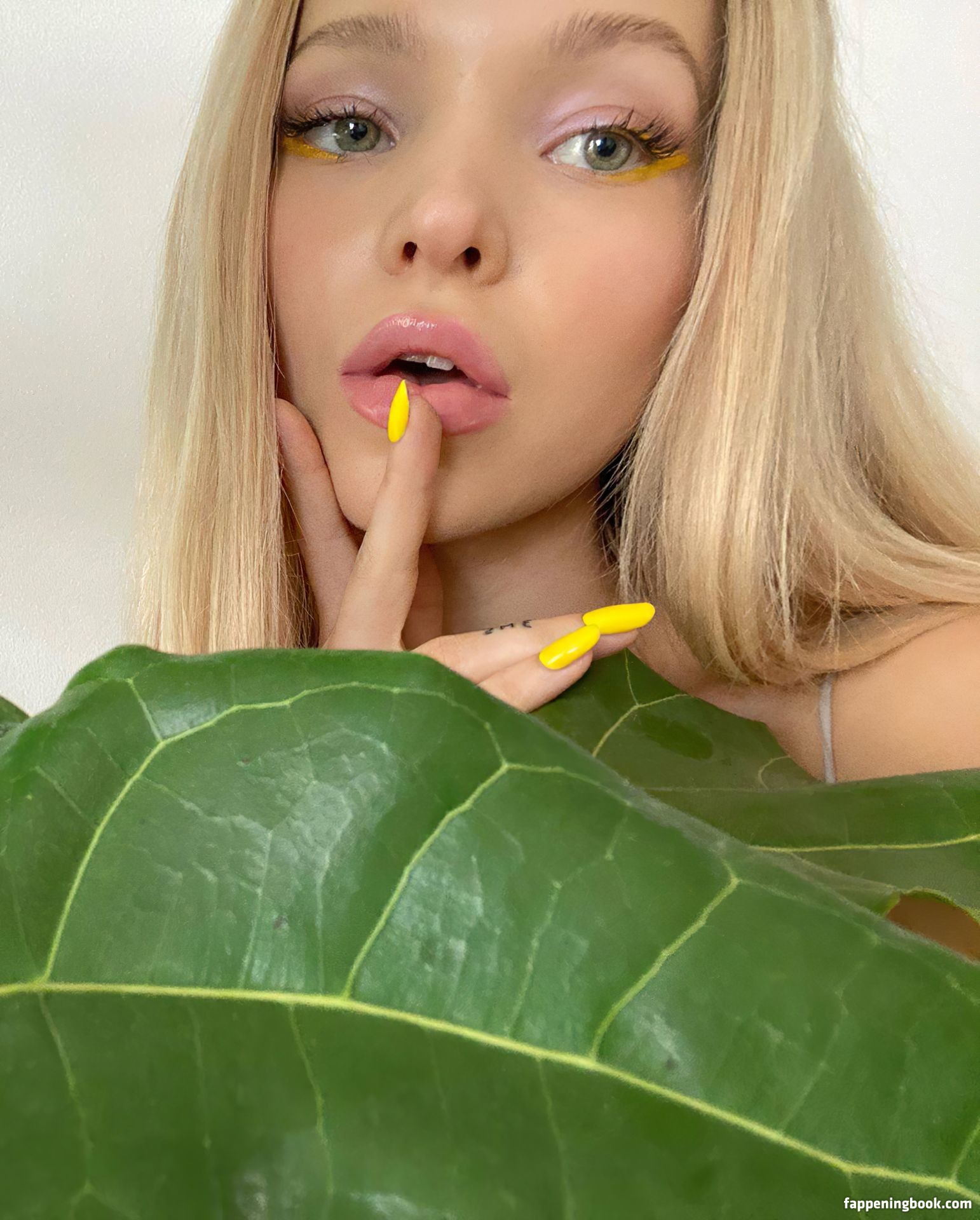 Dove Cameron Darkwingdove Nude Onlyfans Leaks The Fappening Photo