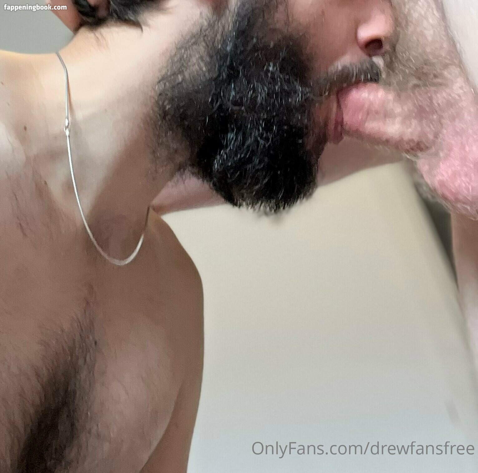 drewfansfree Nude OnlyFans Leaks