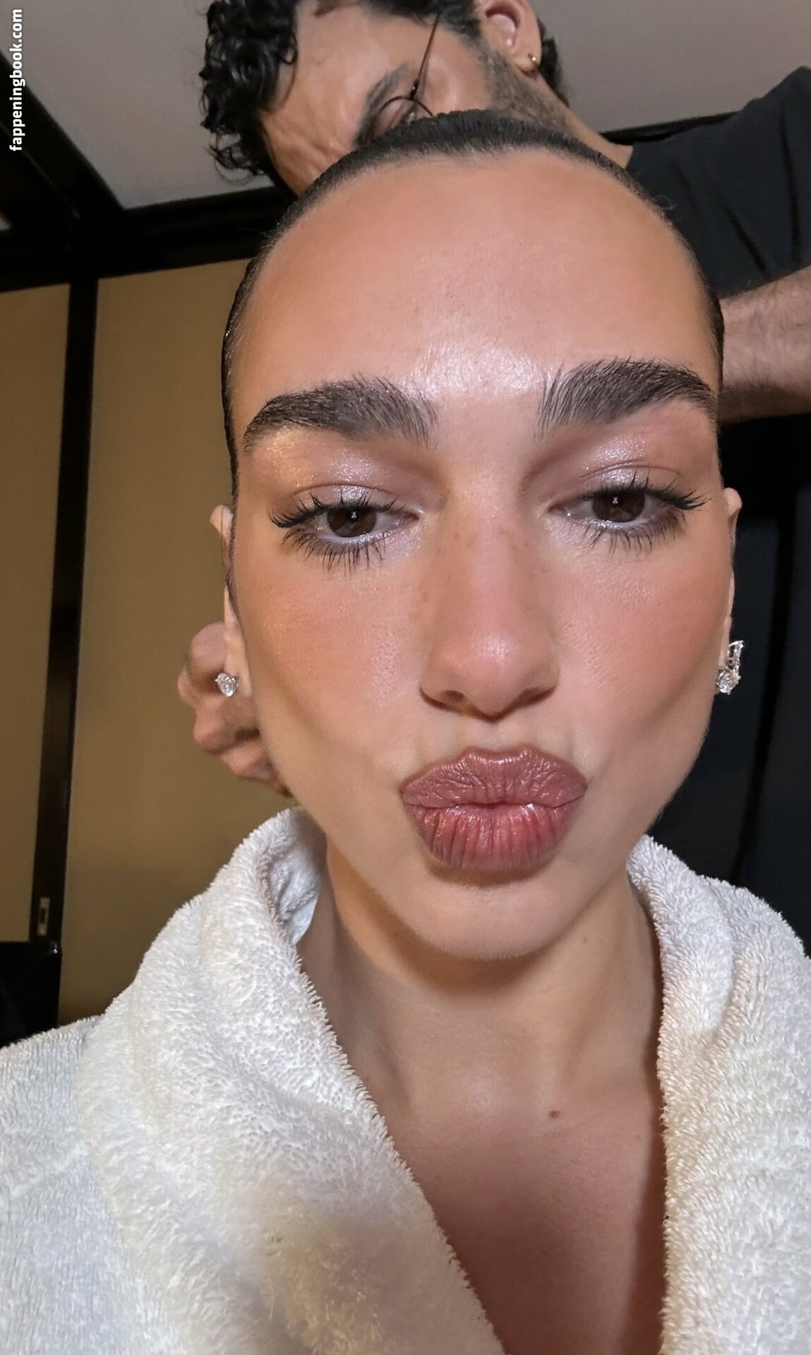 Dua Lipa Fapello Latest Exclusive Leaked Photos