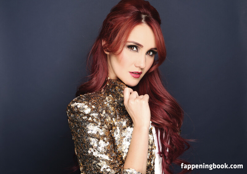 Dulce Maria Fakes