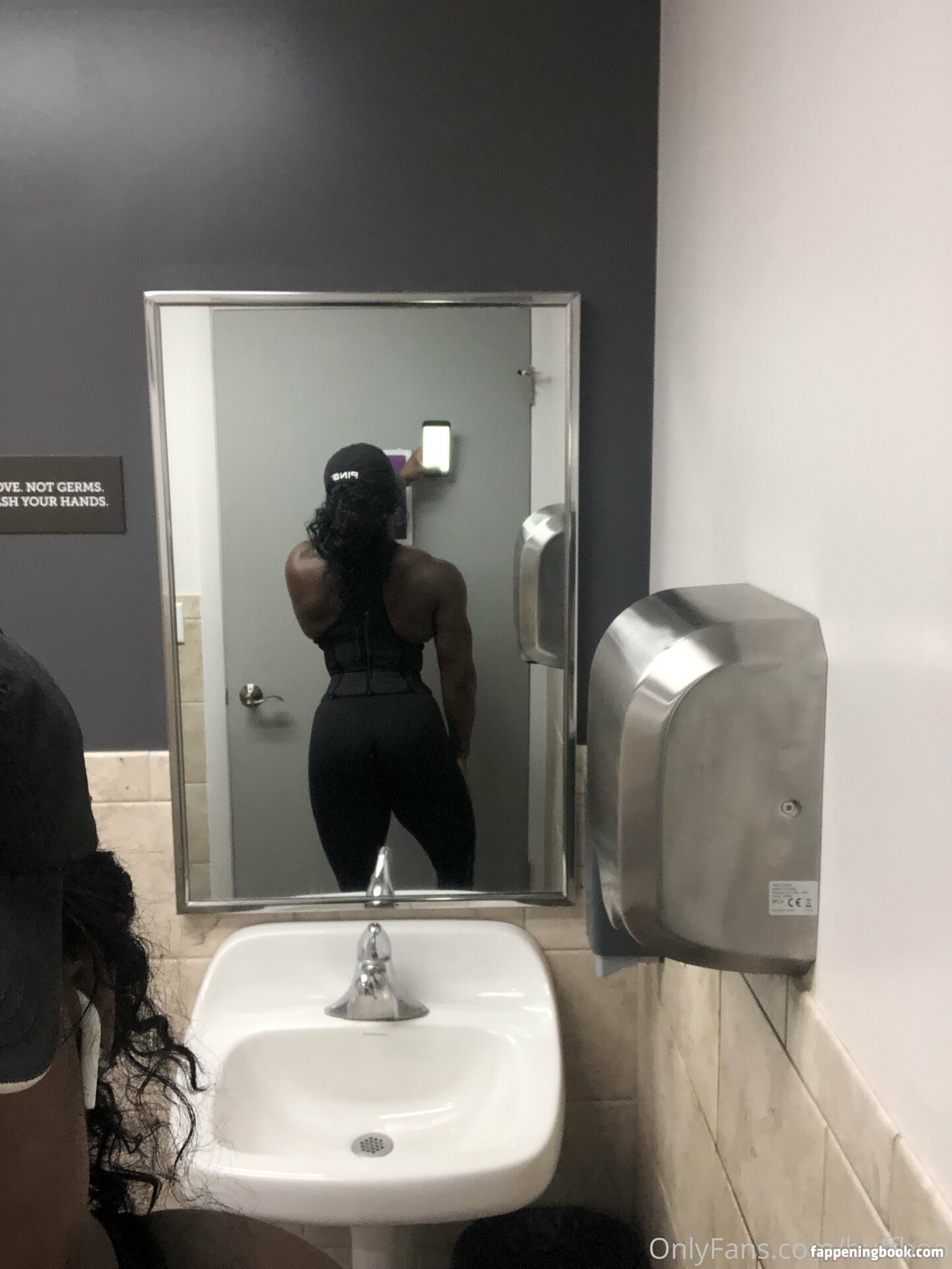 ebonymuscle Nude OnlyFans Leaks