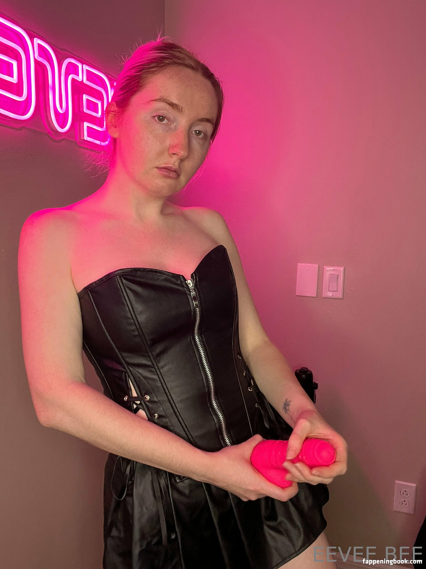Eevee Bee / eevee_bee Nude, OnlyFans Leaks, The Fappening Photo