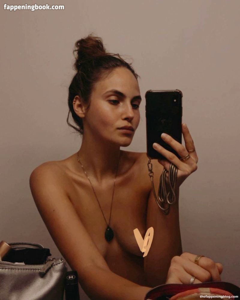 Elena Carriere Nude