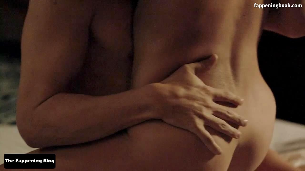 Eliza Coupe Nude