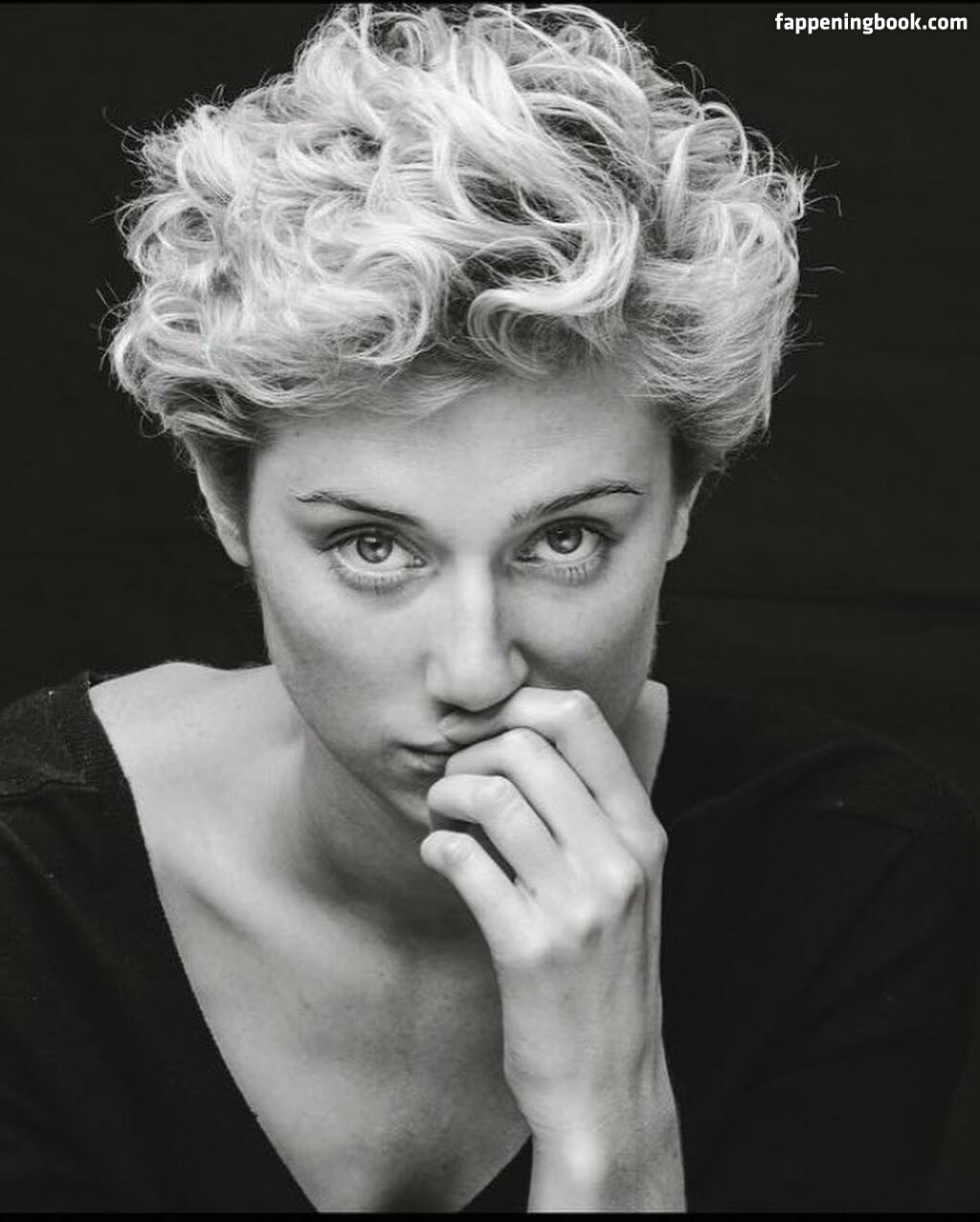 Elizabeth Debicki erome Latest Exclusive Leaked Photos