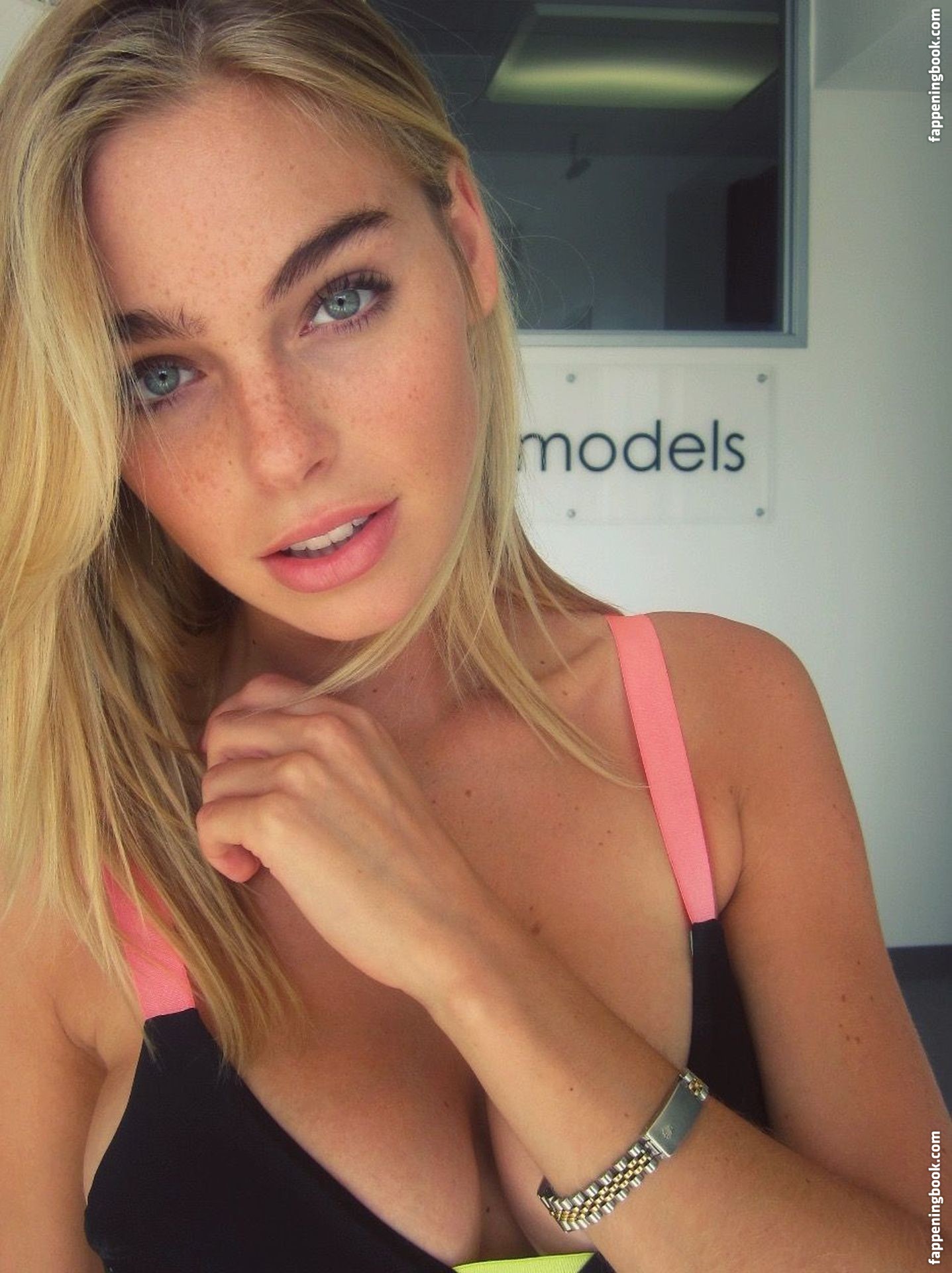Elizabeth Turner Nude The Fappening Photo Fappeningbook